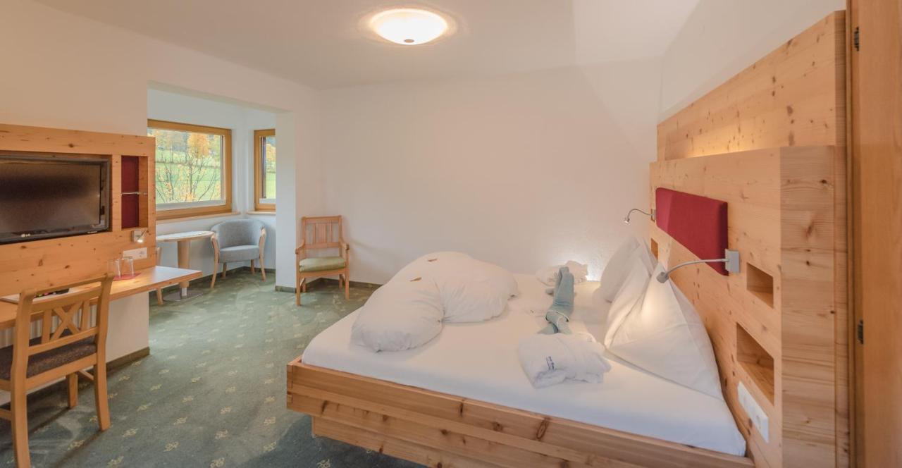Hotel Berghof Ramsau am Dachstein Exteriör bild