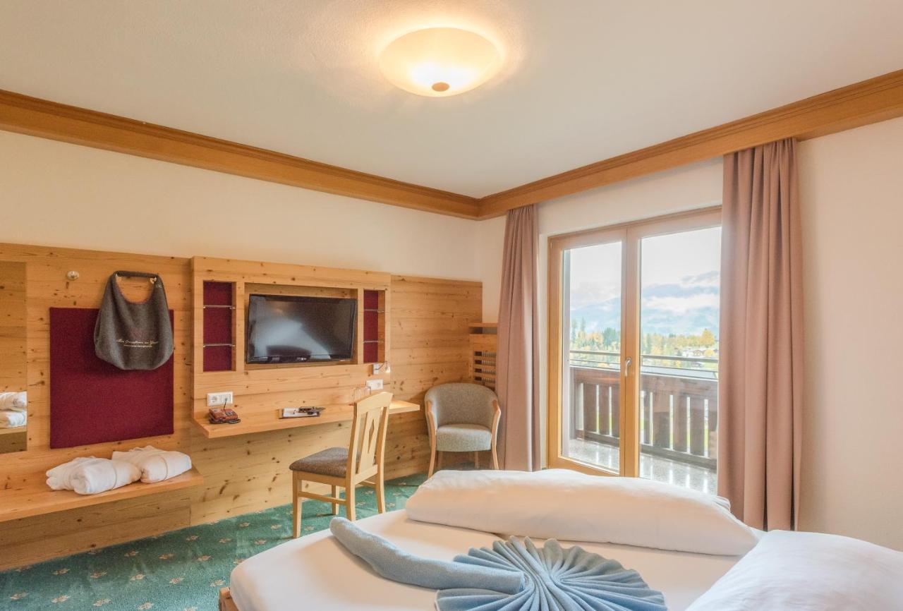Hotel Berghof Ramsau am Dachstein Exteriör bild