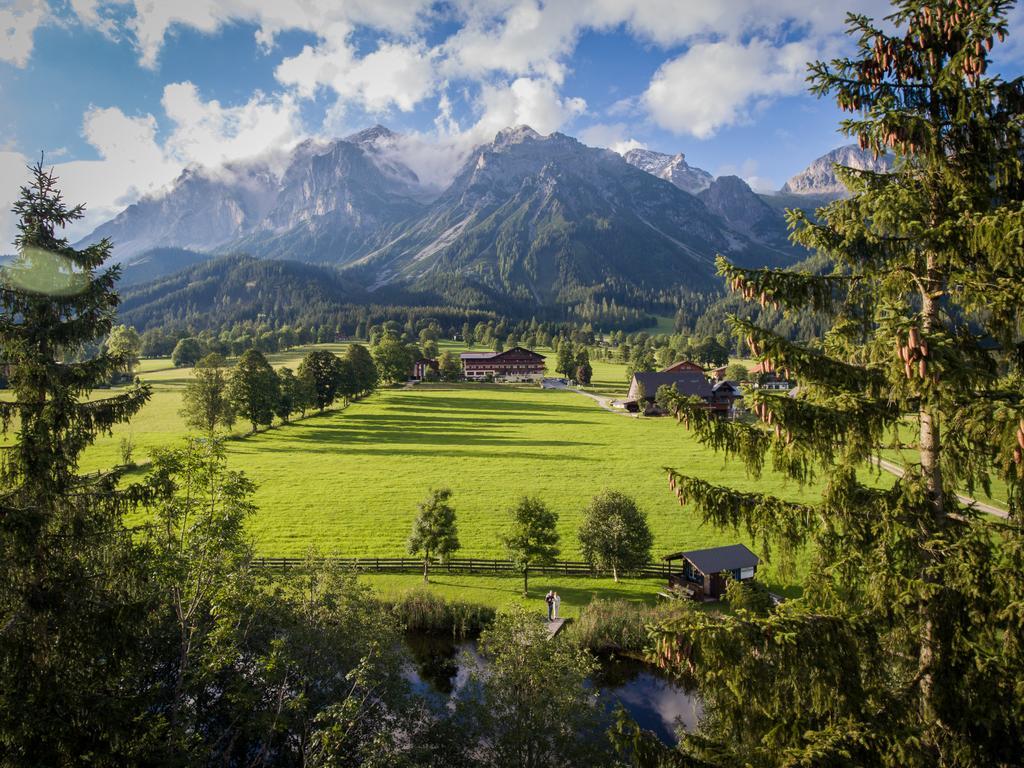 Hotel Berghof Ramsau am Dachstein Exteriör bild